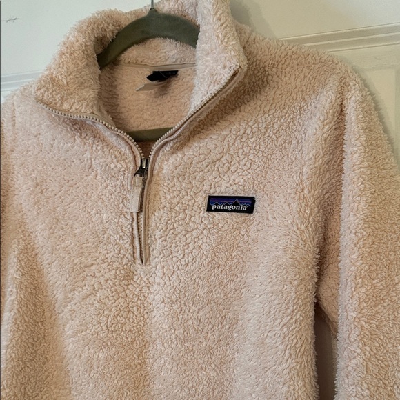 Patagonia Women’s Los Gatos Fleece 1/4-Zip Pullover in Calcium Pink/Cream - Picture 3 of 5